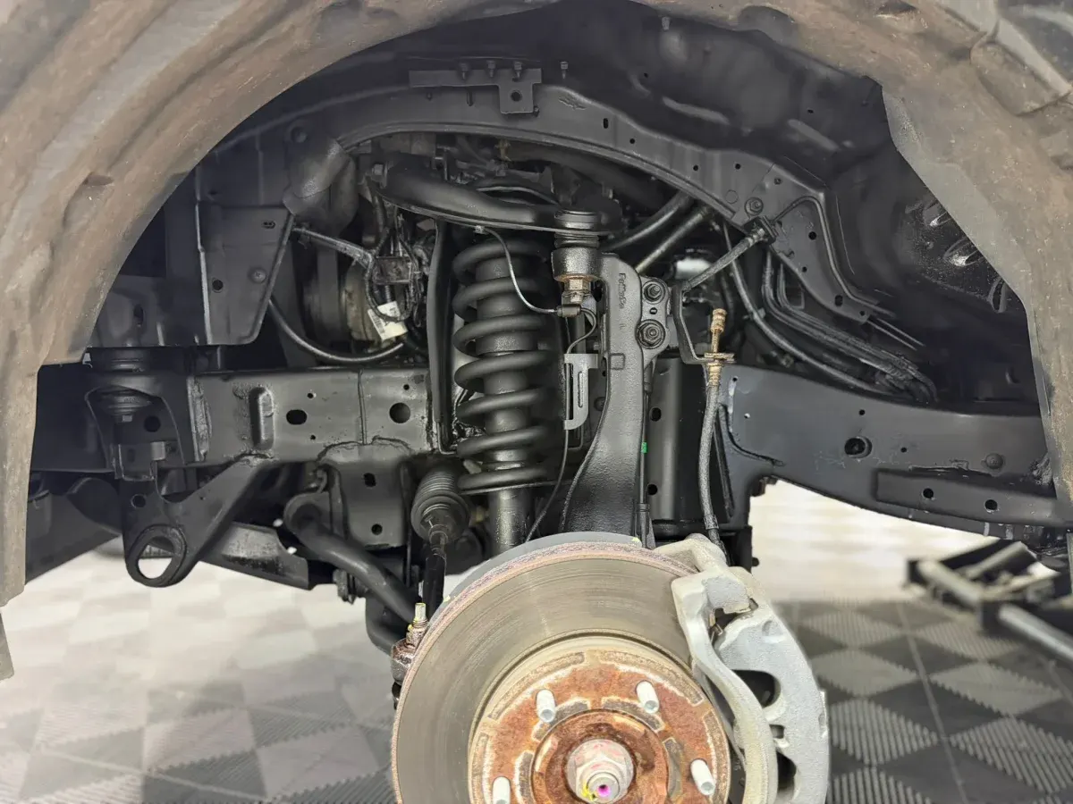 Trockeneisreinigung im Motorraum